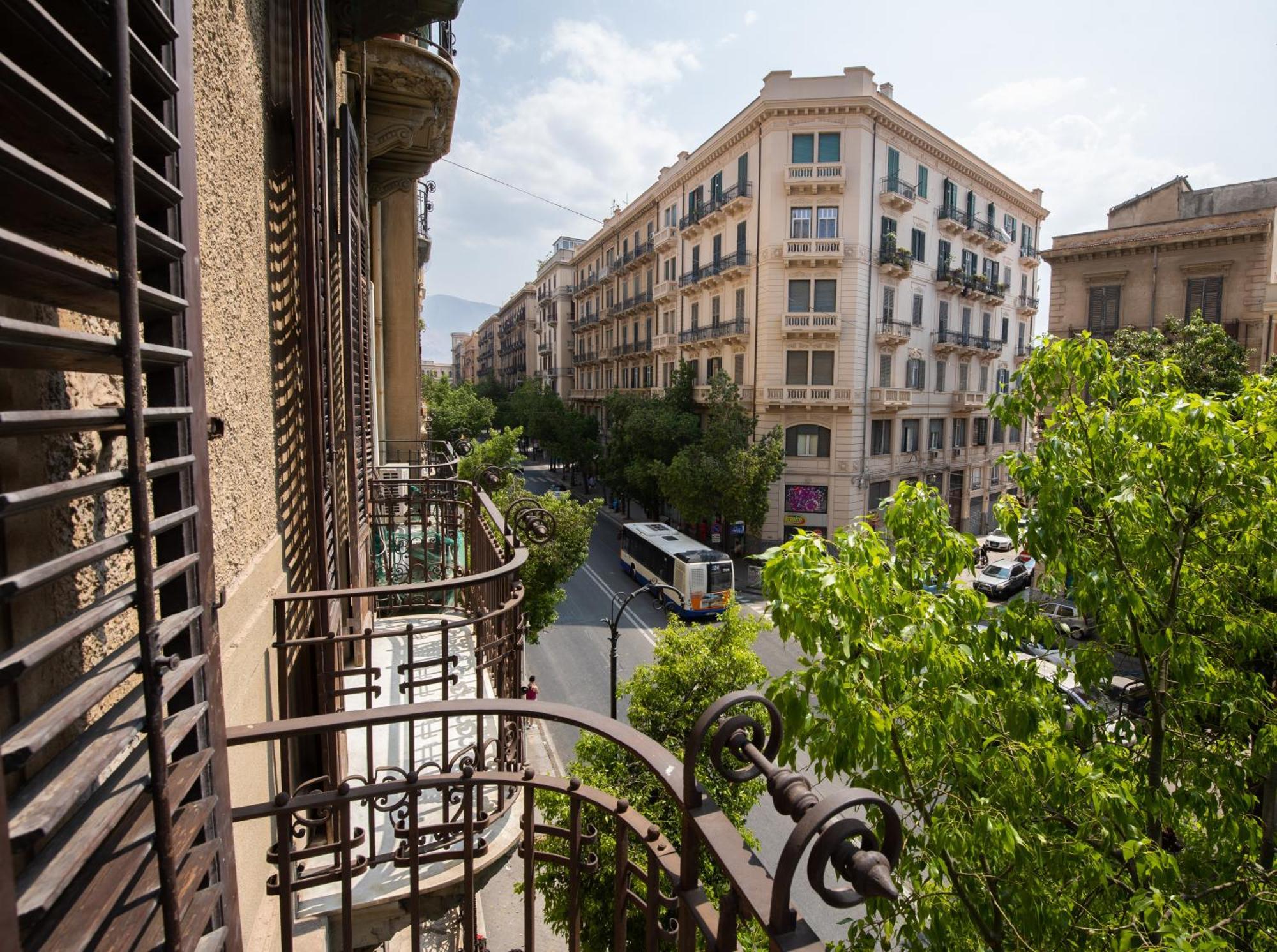 Galioto Sperlinga Luxury Boutique Apartments 巴勒莫 外观 照片